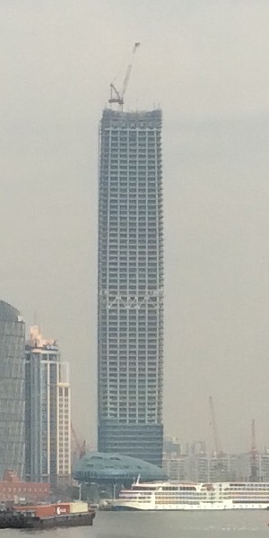 Файл:Sinar Mas Center, Feb2015.jpg