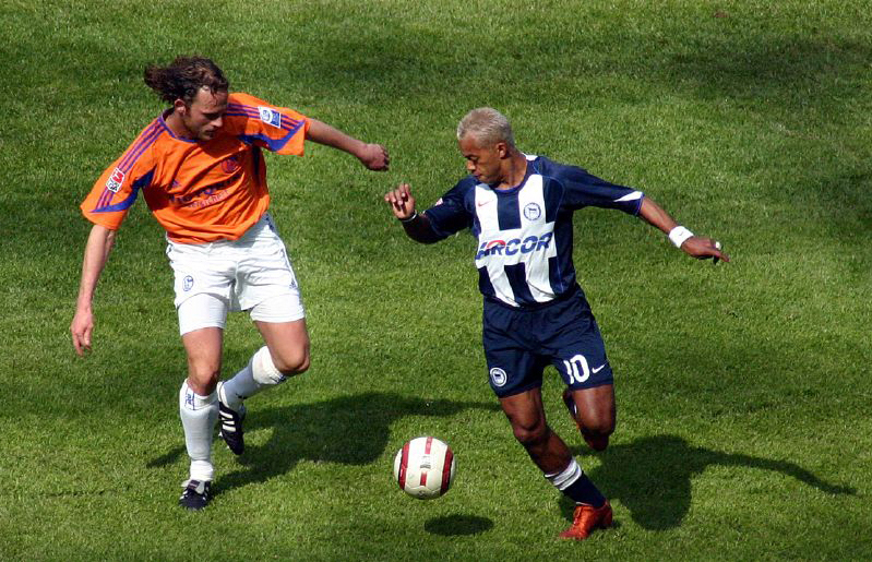 Файл:Marcelinho 2005.jpg