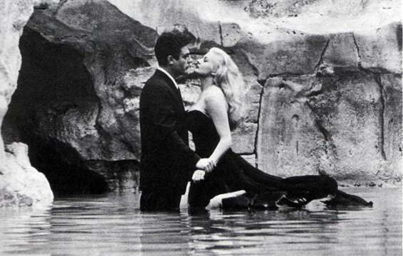 Файл:Dolce vita1.gif