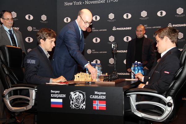 Файл:World Chess Championship 2016 Game 6 - 4.jpg