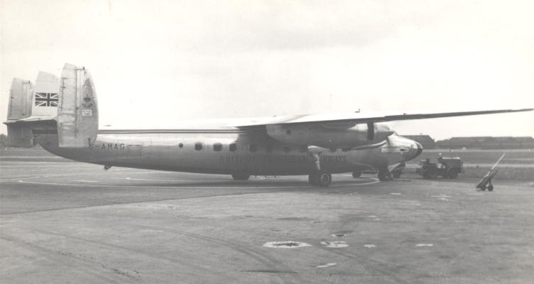 Файл:BEA Ambassador at Manchester Ringway.jpg