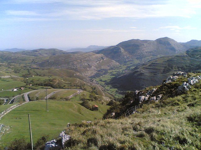 Файл:Valle de Matienzo.jpg