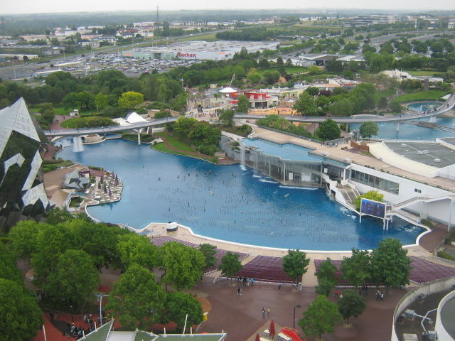 Файл:Futuroscope1.jpg