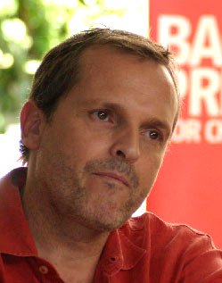 Файл:Miguel bose.jpg