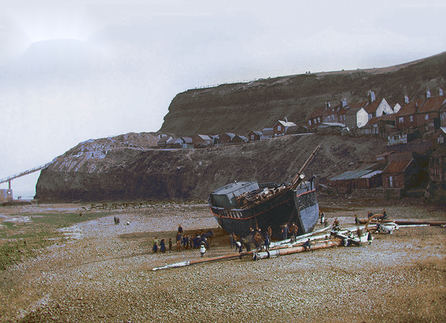 Файл:Frank Meadow Sutcliffe The Wreck of the Dmitry.png