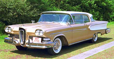 Файл:1958 Corsair Daten.jpg