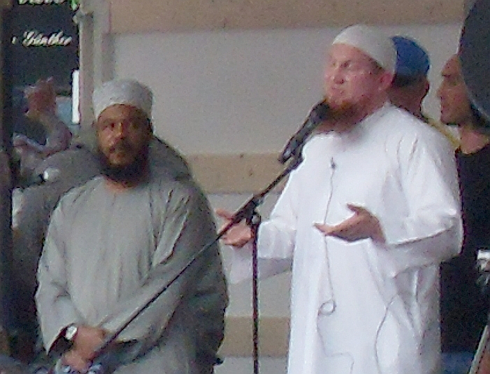 Файл:BilalPhilips PierreVogel2011cropped.jpg