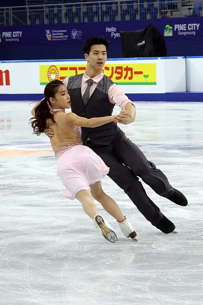 Файл:Wang and Liu - 2017 Four Continents - 2.jpg
