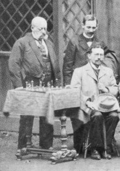 Файл:Adolf Schwarz, Carl Schlechter, Siegbert Tarrasch.png