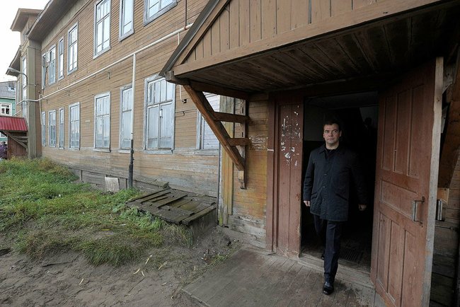 Файл:Dmitry Medvedev in Nenets Autonomous Okrug, October 2011-5.jpeg