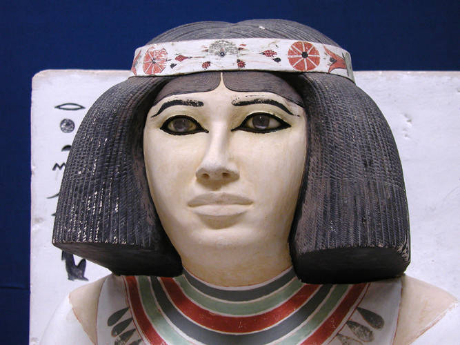 Файл:Nofret statue.jpg