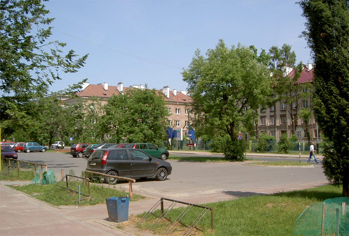 Файл:Nowa Sarzyna Centrum.jpg