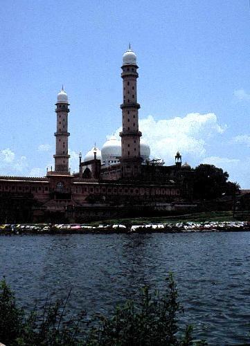 Файл:2100914-Tal ul Masjid Bhopal.jpeg