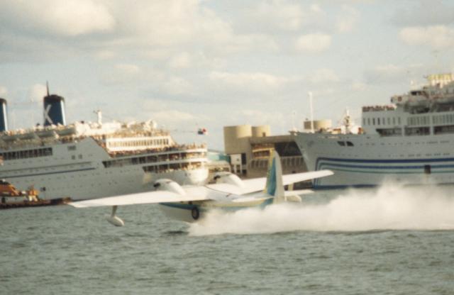 Файл:Chalks Turbo Mallard at Miami Harbor.jpg