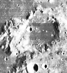 Снимок зонда Lunar Orbiter - IV.