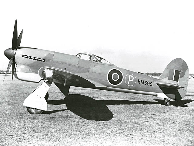 Файл:Hawker Tempest ExCC.jpg