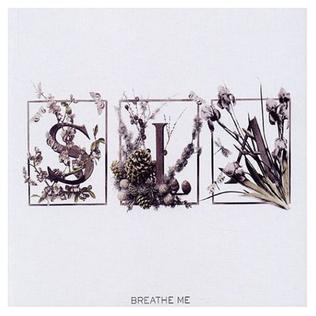 Обложка сингла Сиа «Breathe Me» (2004)