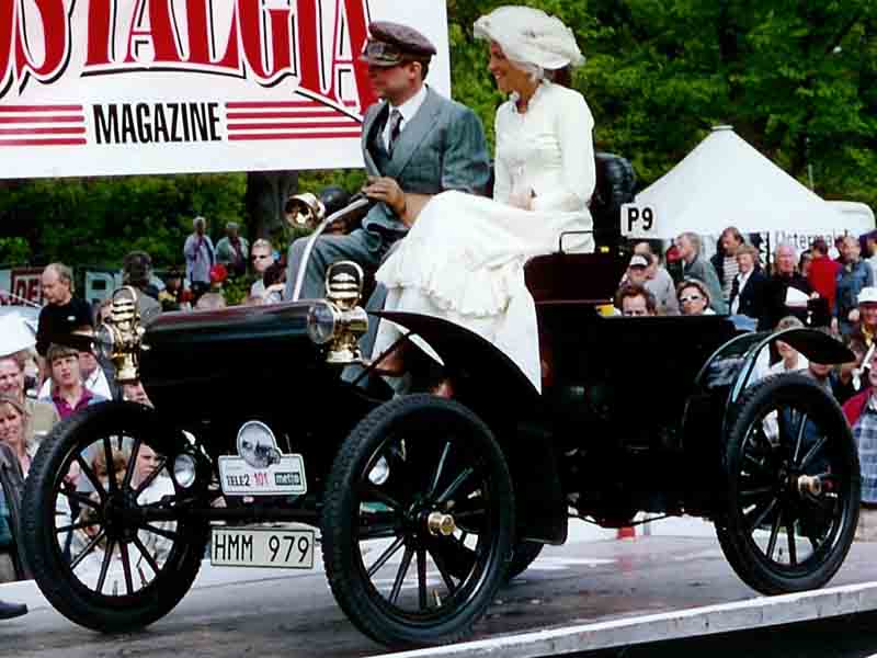 Файл:Oldsmobile Curved Dash Runabout 1904 3.jpg