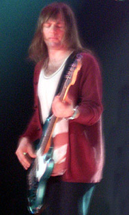 Файл:Mickey Madden 2007.11.29.jpg
