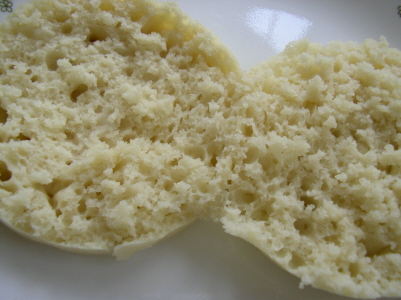 Файл:Flickr jspatchwork 146937151--Making English muffins 04.jpg