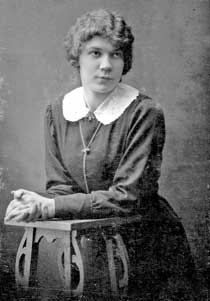 Ирма Яунзем, ученица Минской Мариинской гимназии, 1914 год