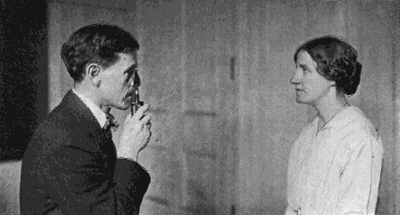 Файл:Bates and Assistant.png