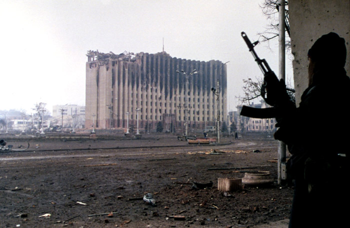 Файл:Evstafiev-chechnya-palace-gunman.jpg
