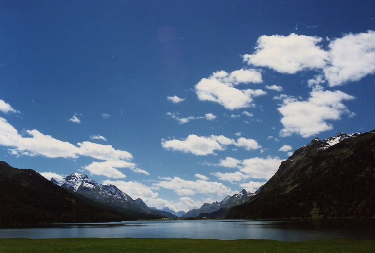 Файл:Lake sils.jpg