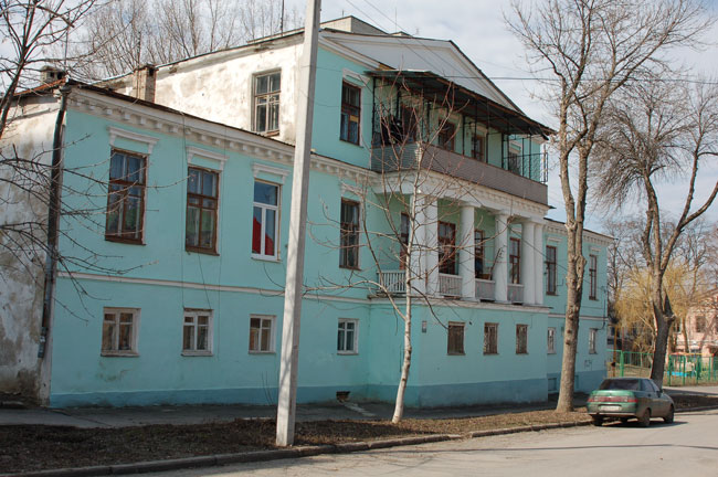 Файл:Mansion Remi.jpg