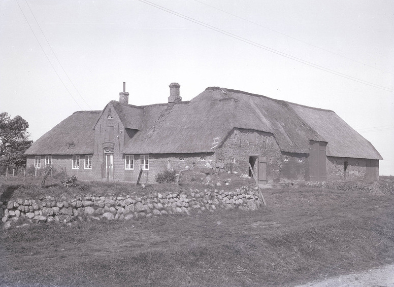 Файл:Archsum Bauernhaus 02.jpg