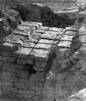 Файл:Teishebaini Wall.jpg
