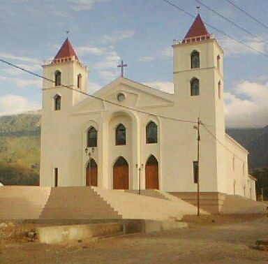 Файл:Ainaro church2.jpg