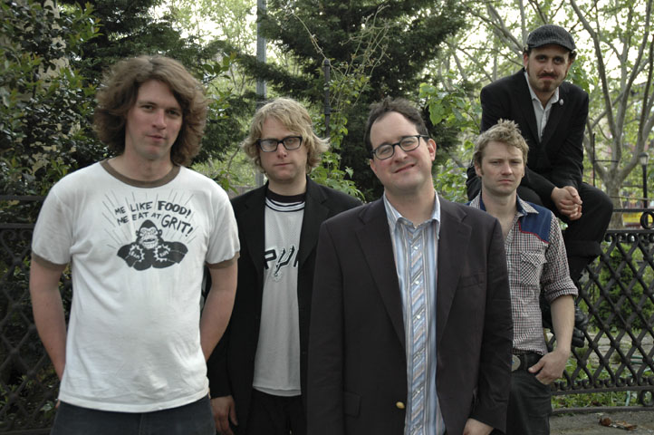 Файл:Holdsteady1.jpg