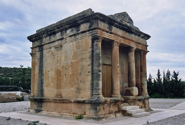 Файл:Mausoleu de Favara 1.jpg