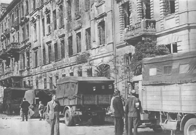 Файл:Warsaw Uprising - Small PASTa - 4.jpg