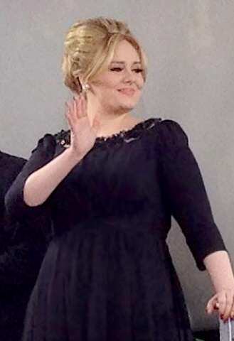 Файл:2013 GGA Adele (cropped).jpg