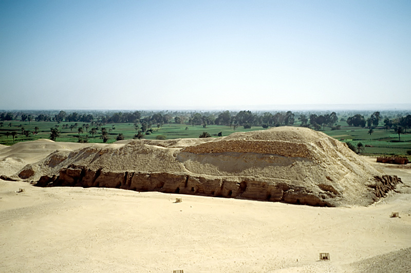 Файл:Meidum97Mastaba17.jpg