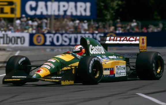 Файл:Lotus 107 F1 car.jpg