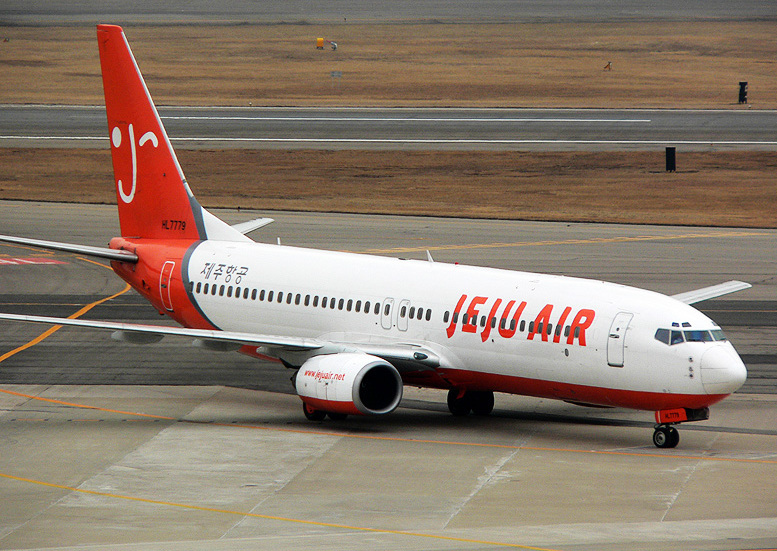 Файл:JJA B738.jpg