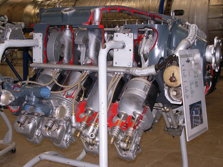Файл:Argus As 10 C 1.jpg