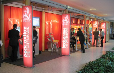 Файл:CH Beck Messestand 2007.jpg