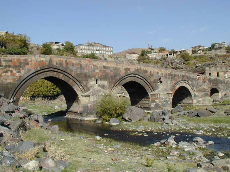 Файл:Oshakan bridge.jpg