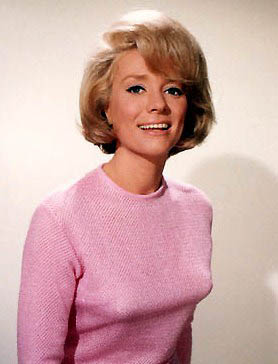 Файл:Inger Stevens in A Guide for the Married Man.jpg