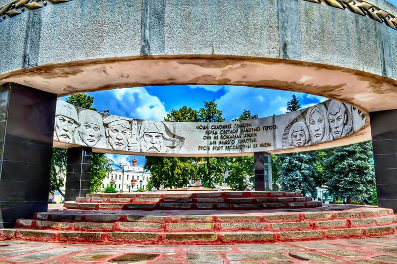 Файл:1-monument.jpg