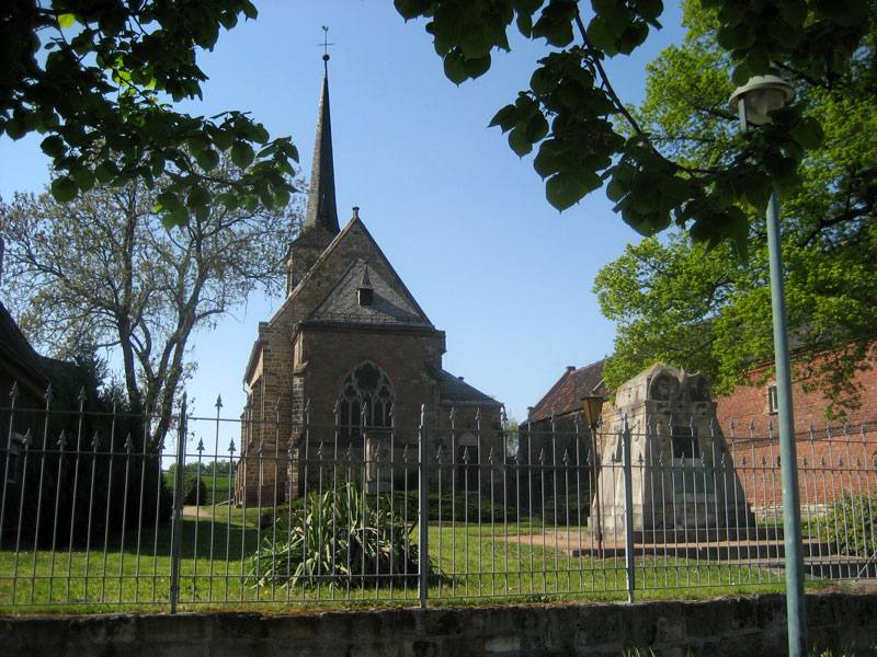 Файл:Kriechau Kirche.jpg