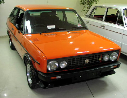 Файл:Fiat 131 2000TC 01.jpg