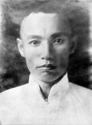 Файл:Gu Ruzhang.jpg