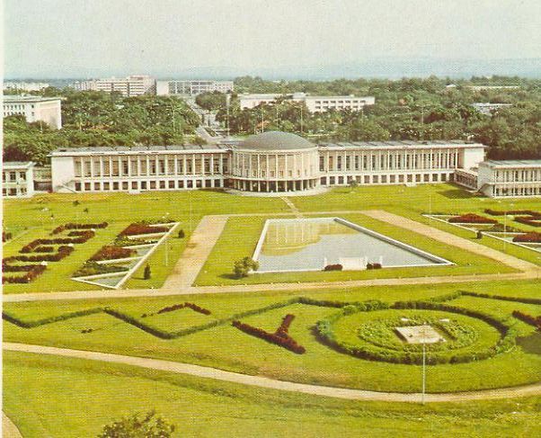Файл:Palais de la nation.jpg