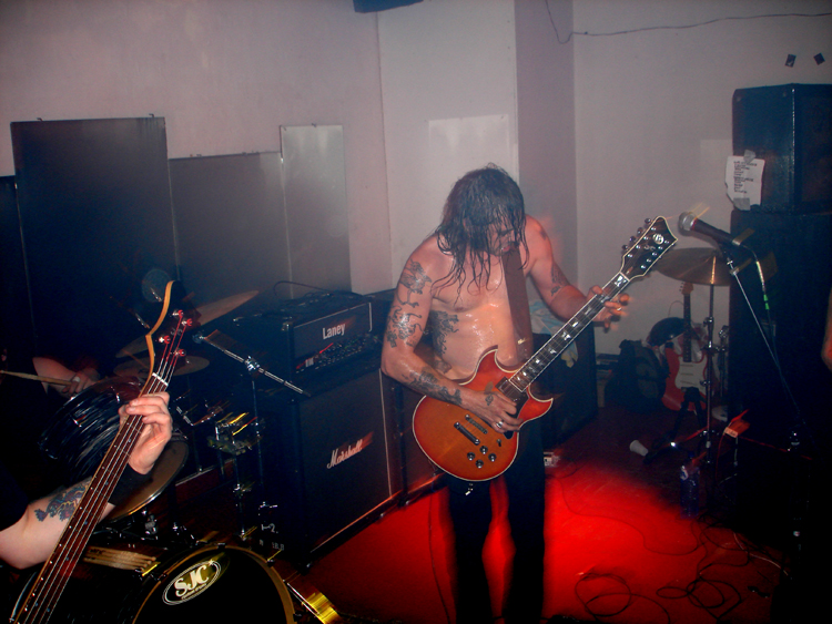 Файл:High on Fire.jpg