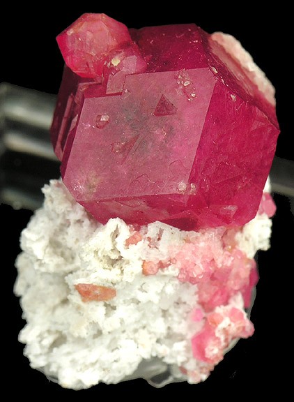 Файл:Grossular-176716.jpg